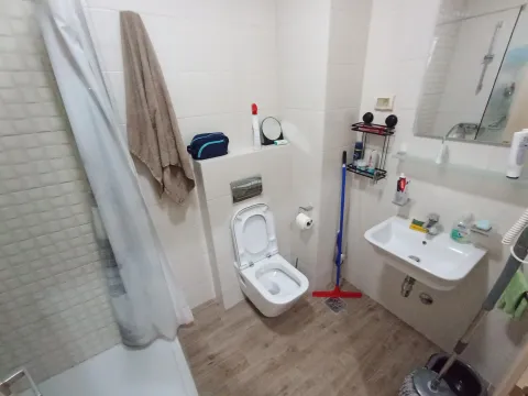 Prodaja, jednosoban stan, 48m², City Kvart, Podgorica - image 9