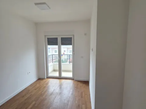 Rent, two bedroom apartment, 72m², Zagorič, Podgorica - image 7