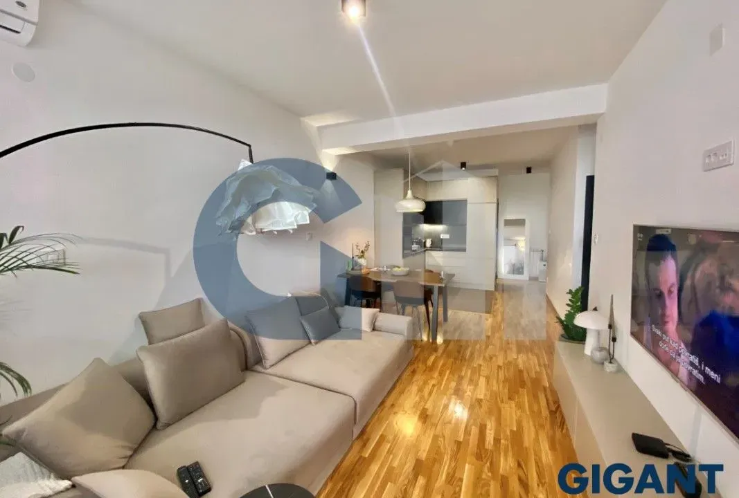 Prodaja, dvosoban stan, 57m², Crveni Krst, Beograd