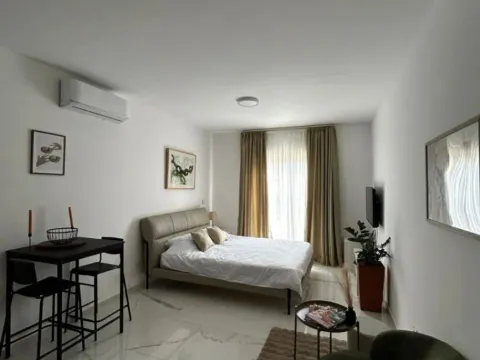 Izdavanje, garsonjera, 28m², Pržno, Budva - image 12