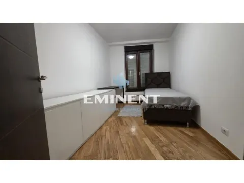 Rent, three bedroom apartment, 111m², Neimar, Vračar Sve Podlokacije - image 12