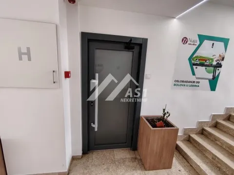 Izdavanje, poslovni prostor, 132m², Bulevar Oslobodjenja, Novi Sad Sve Podlokacije - image 7