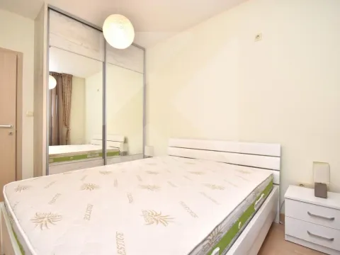 Izdavanje, jednosoban stan, 46m², City Kvart, Podgorica - image 8