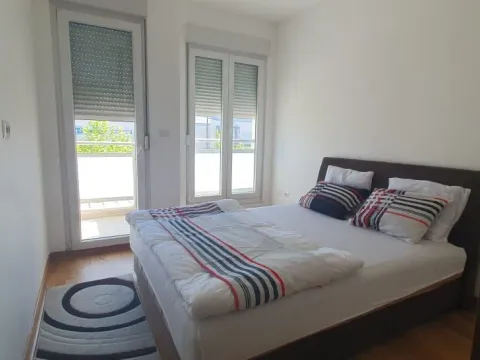 Izdavanje, jednosoban stan, 44m², City Kvart, Podgorica - image 6