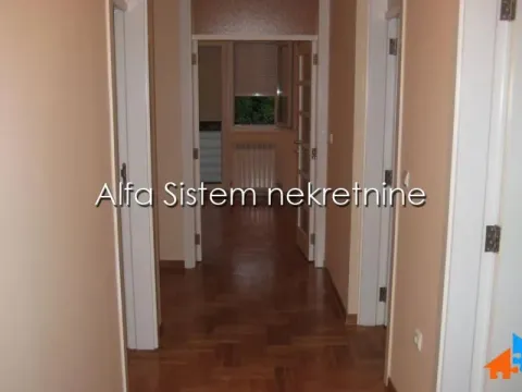 Izdavanje, trosoban stan, 95m², Lion, Zvezdara Sve Podlokacije - image 8