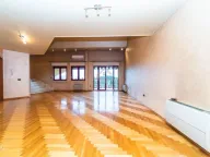 Prodaja, četvorosoban stan, 355m², Preko Morače, Podgorica - image 14