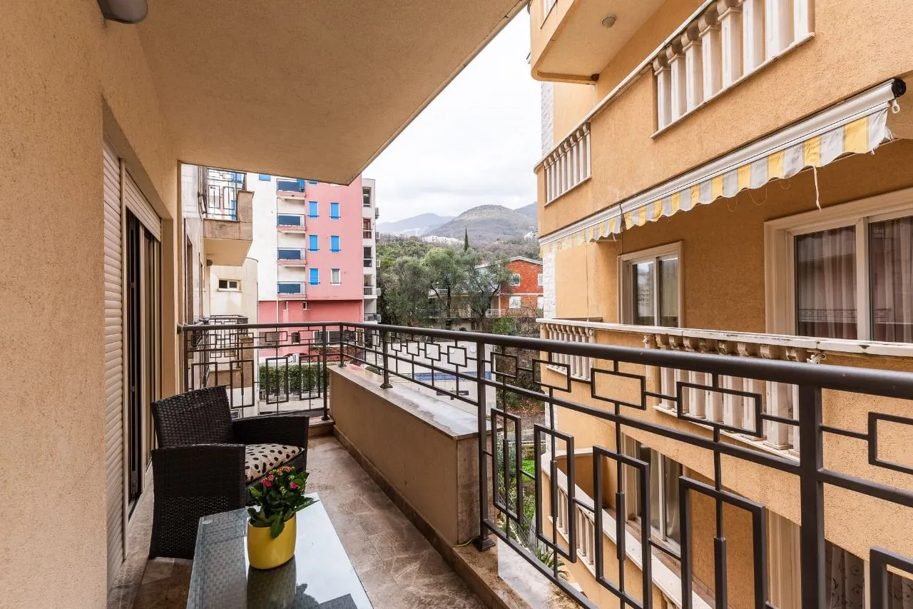 Sale, one bedroom apartment, 74m², Pržno, Budva