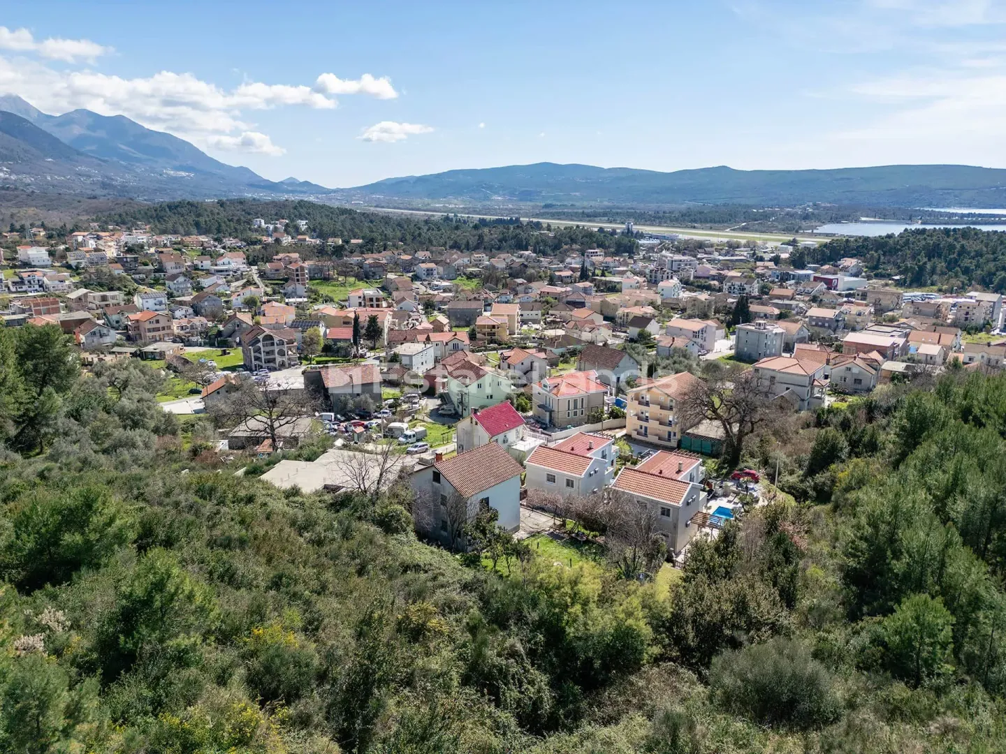 Prodaja, plac, 1250m², Dumidran, Tivat