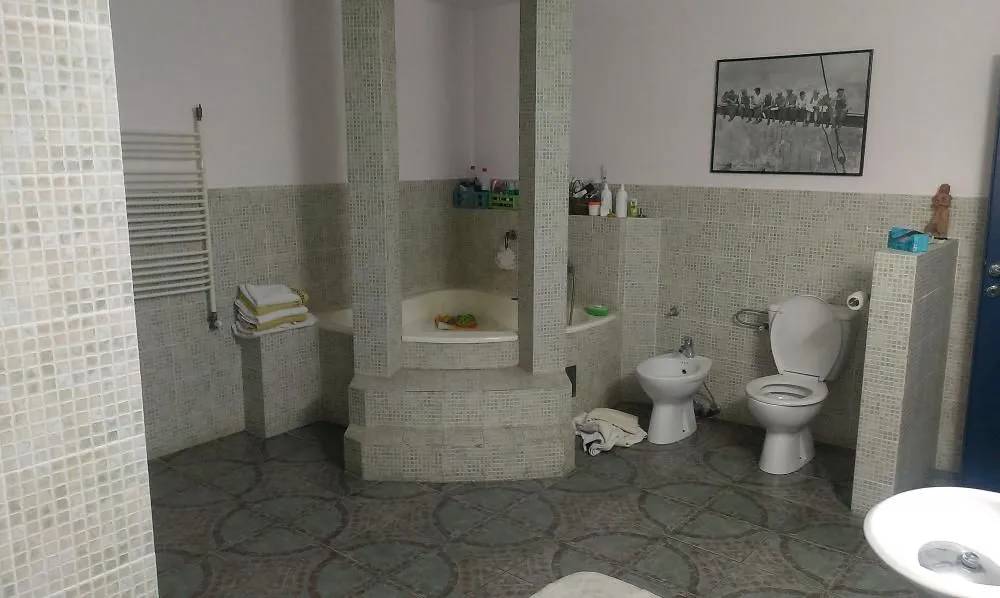 Sale, house, 350m², Banjica, Voždovac Sve Podlokacije