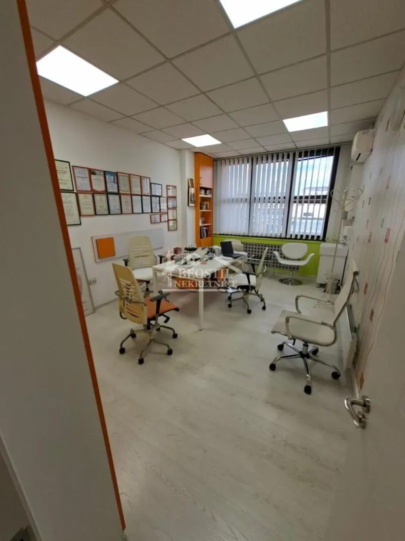 Sale, office space, 283m², Novi Beograd Sve Podlokacije, Beograd
