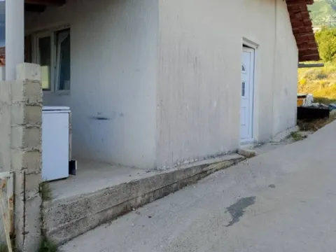 Sale, house, 70m², Radanovići, Kotor - image 1