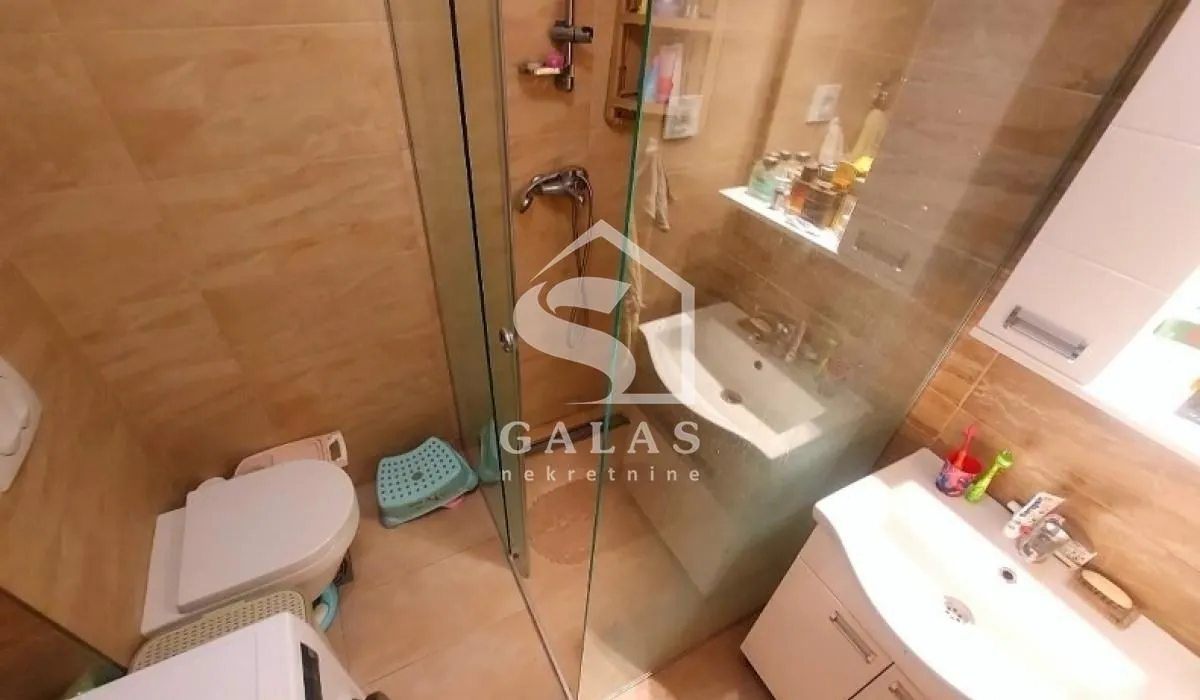 Prodaja, stan, 75m², Dušanovac, Voždovac Sve Podlokacije