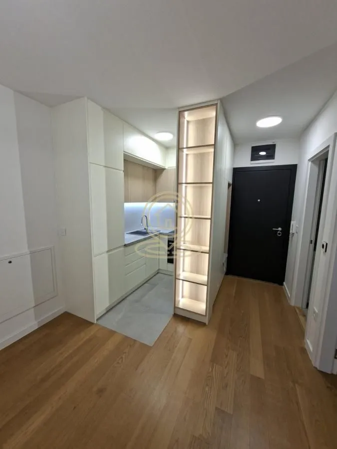 Izdavanje, jednosoban stan, 31m², Bulevar Evrope, Novi Sad Sve Podlokacije