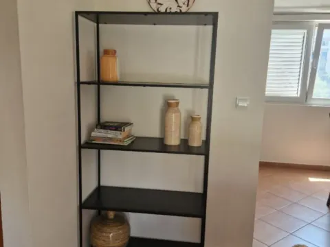 Izdavanje, dvosoban stan, 72m², Kalimanj, Tivat - image 2