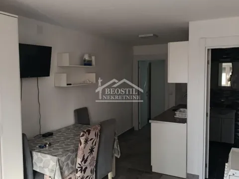 Izdavanje, jednosoban stan, 32m², Zvezdara Sve Podlokacije, Beograd - image 2