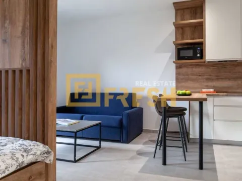 Prodaja, garsonjera, 33m², Kotor, Crna Gora - image 12