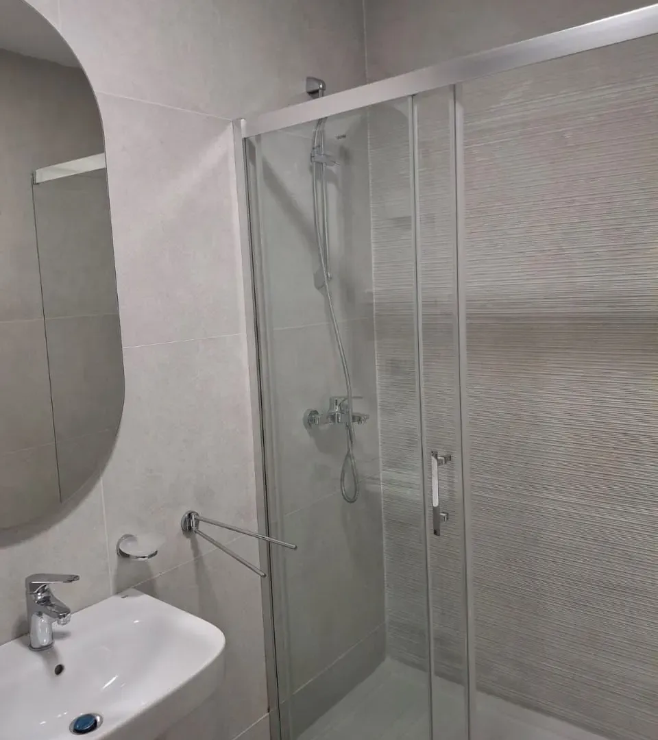 Izdavanje, jednosoban stan, 40m², Pobrežje, Podgorica