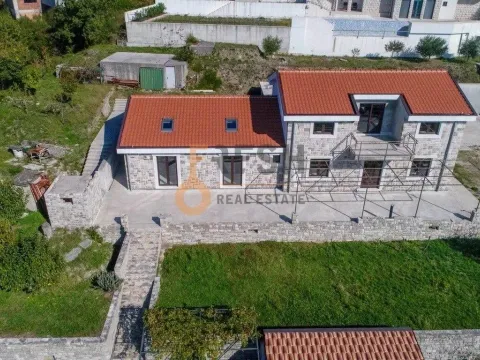 Prodaja, kuća, 300m², Herceg Novi, Crna Gora - image 6
