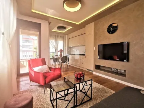 Prodaja, stan, 45m², Blok 6, Podgorica - image 2