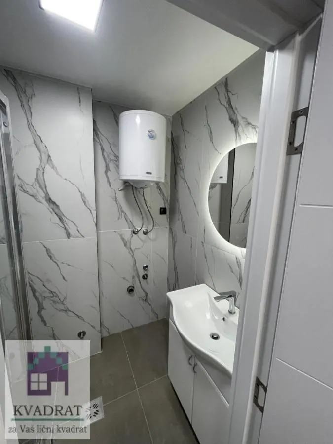 Prodaja, dvosoban stan, 49m², Adamovićevo Naselje, Novi Sad Sve Podlokacije