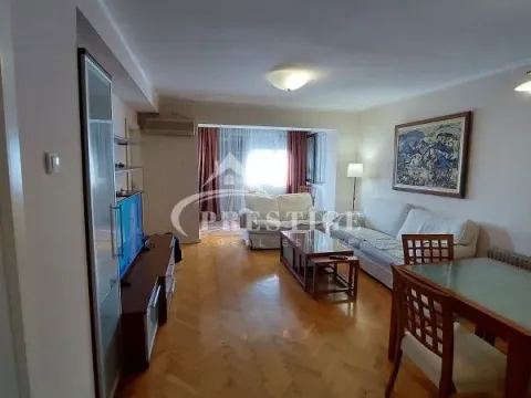 Izdavanje, trosoban stan, 70m², Centar, Podgorica - image 4