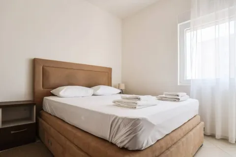 Rent, one bedroom apartment, 45m², Bečići, Budva - image 3