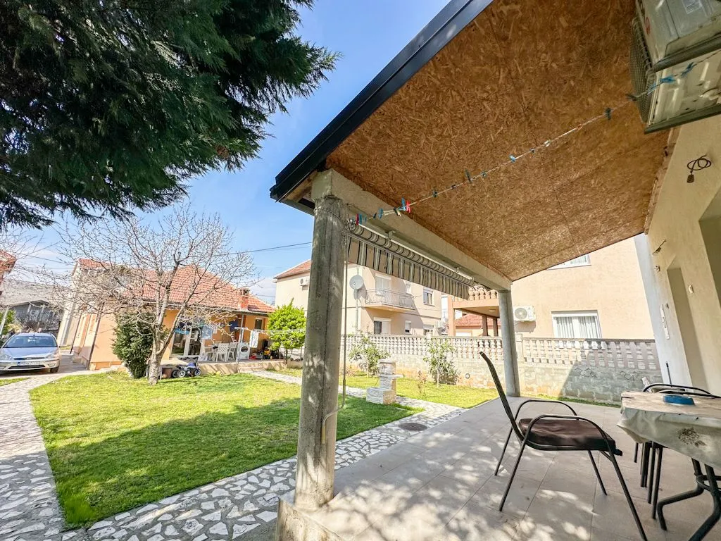 Prodaja, kuća, 100m², Dalmatinska ulica, Podgorica