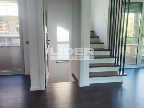 Sale, house, 195m², Čukarica, Beograd - image 12