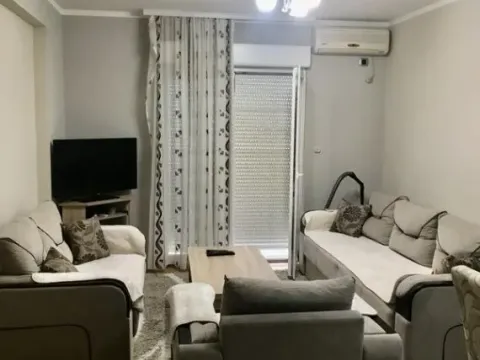 Izdavanje, jednosoban stan, 43m2, Vezirov Most, Podgorica Izdavanje, jednosoban stan, 43m2, Vezirov Most, Podgorica