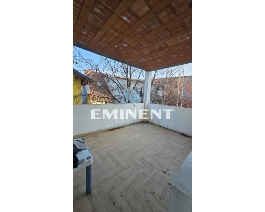 Rent, four bedroom apartment, 130m², Zemun Sve Podlokacije, Beograd