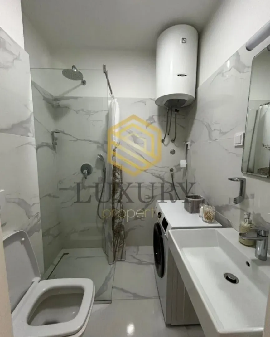 Izdavanje, garsonjera, 27m², Pržno, Budva