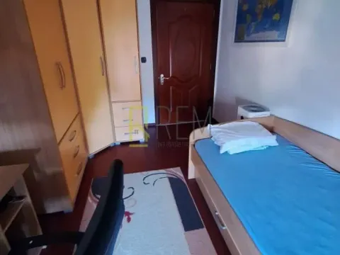 Prodaja, trosoban stan, 87m², Stari Aerodrom, Podgorica - image 11