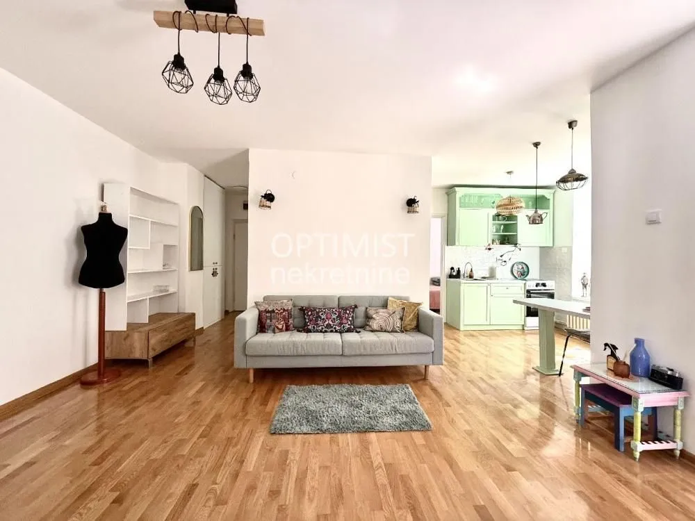 Izdavanje, dvosoban stan, 46m², Stari Grad, Beograd