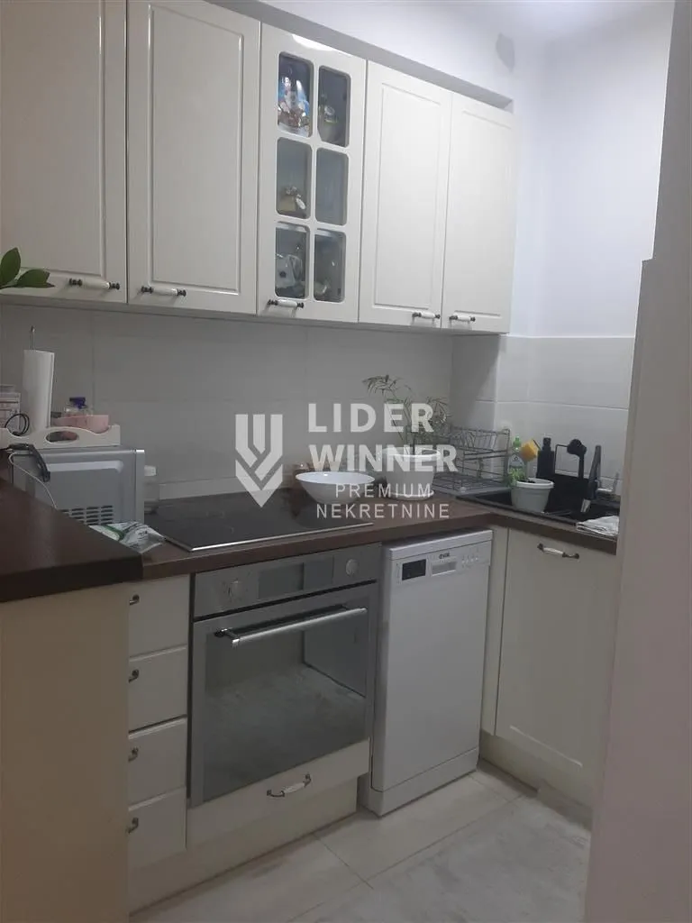 Sale, two bedroom apartment, 60m², Altina, Beograd