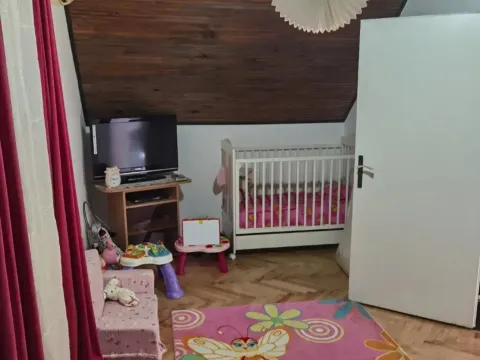 Prodaja, kuća, 150m², Vladimirci, Srbija - image 9