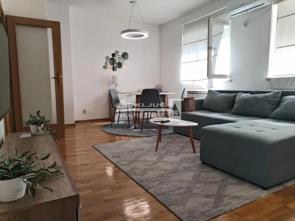 Rent, one bedroom apartment, 49m², Novi Beograd Sve Podlokacije, Beograd