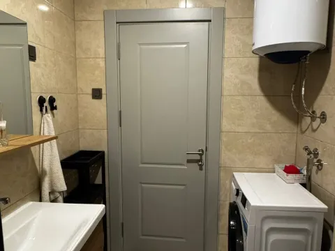 Izdavanje, dvosoban stan, 70m², Budva, Crna Gora - image 20