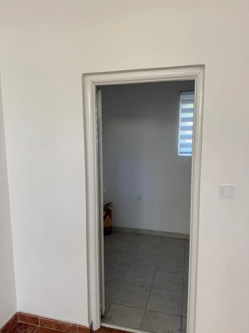Rent, office space, 25m², Centar, Bar