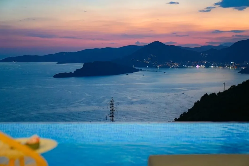 Sale, house, 420m², Sveti Stefan, Budva