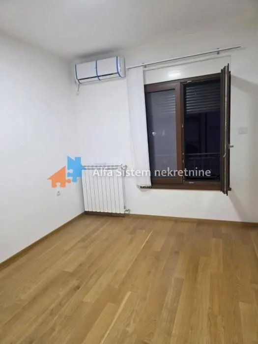 Rent, three bedroom apartment, 70m², Čubura, Beograd