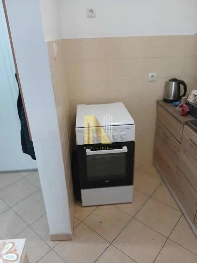 Izdavanje, jednosoban stan, 37m², Grbavica, Novi Sad Sve Podlokacije