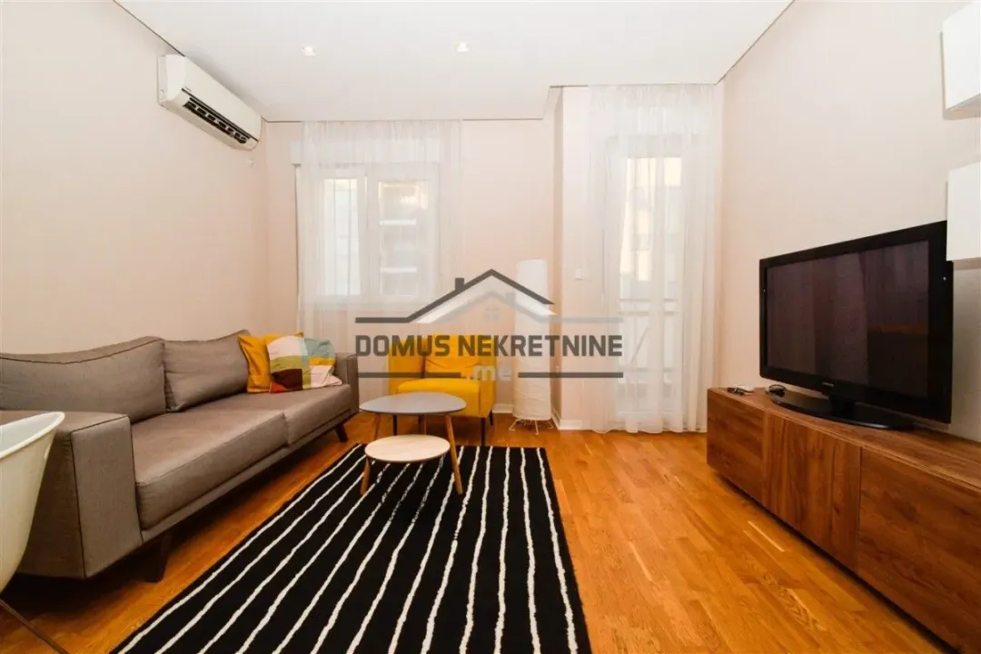 Rent, one bedroom apartment, 45m², City Kvart, Podgorica