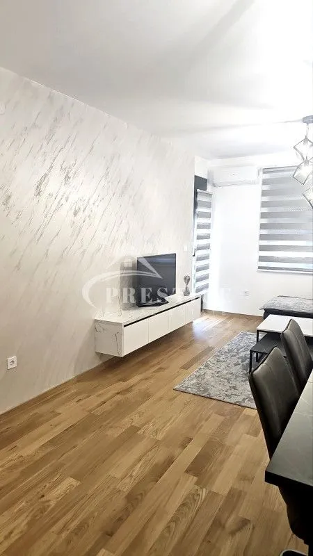 Izdavanje, jednosoban stan, 47m², City Kvart, Podgorica