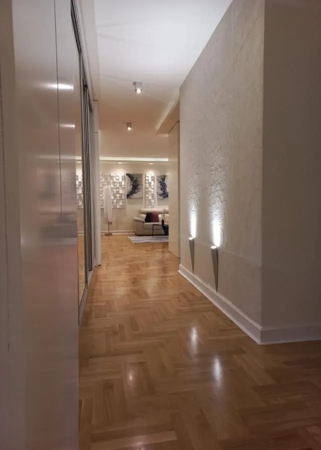 Rent, apartment, 180m², Stari Grad, Beograd