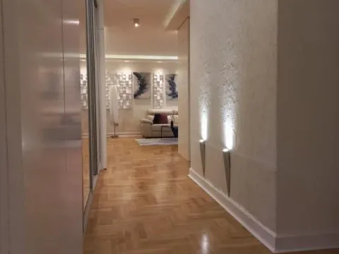 Izdavanje, stan, 180m², Stari Grad, Beograd - image 11