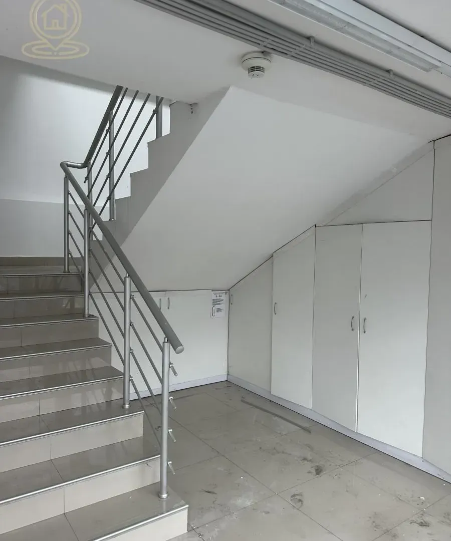 Rent, office space, 530m², Crveni Krst, Niš