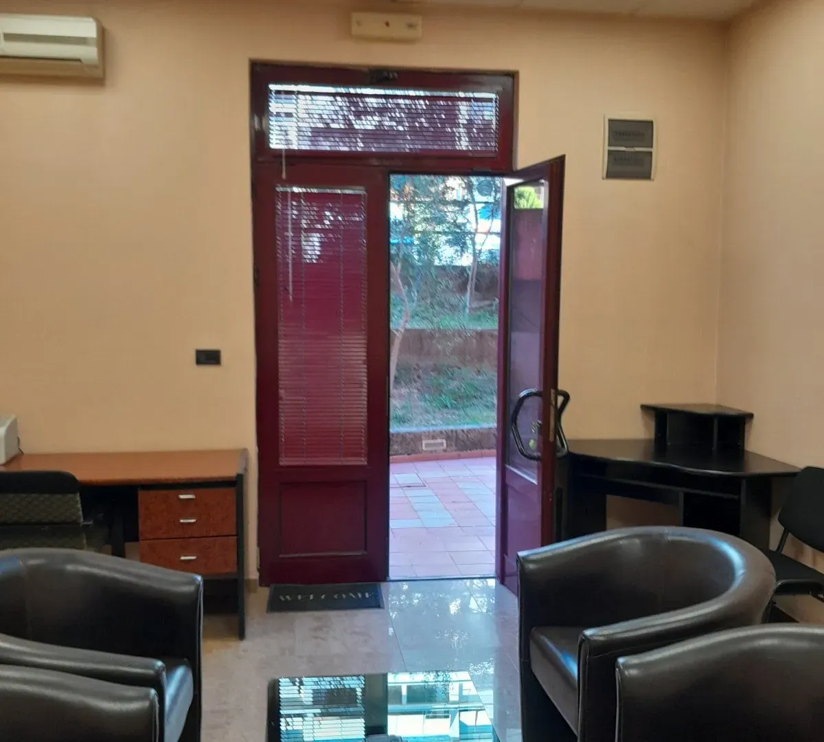 Izdavanje, poslovni prostor, 35m², Preko Morače, Podgorica