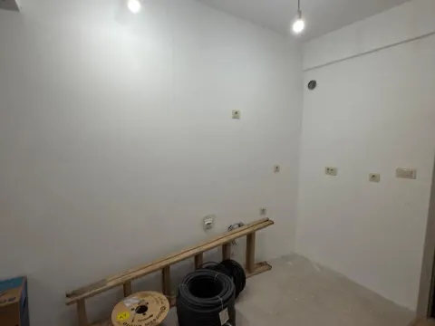 Sale, one bedroom apartment, 35m², Velji Vinogradi, Budva - image 3