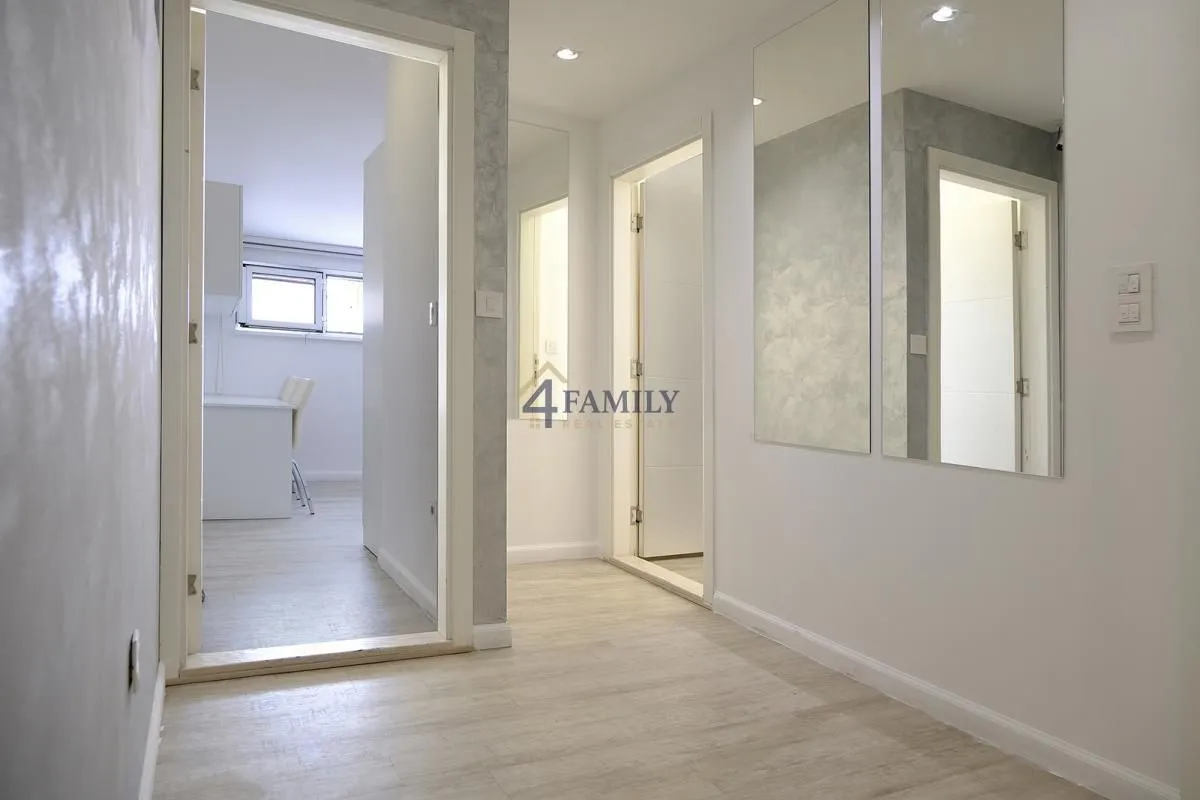Prodaja, stan, 118m², Đeram Pijaca, Beograd