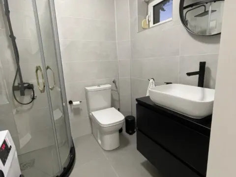 Rent, two bedroom apartment, 75m², Dumidran, Tivat - image 7